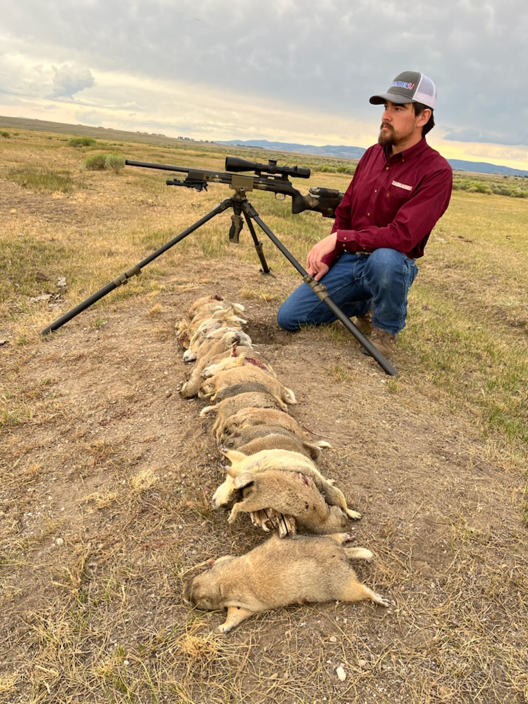 The Primos Apex Carbon Fiber Tripod was easy to set up and provided a steady shooting platform for use in the field.